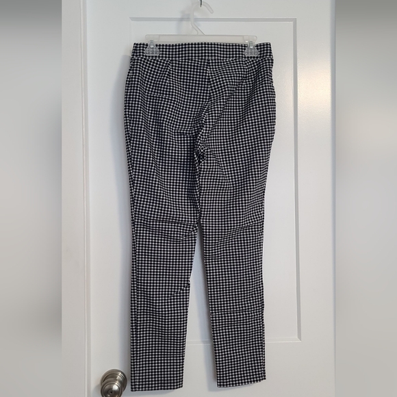 3/$20  TOMMY HILFIGER CHECKERED PANTS - Picture 2 of 3